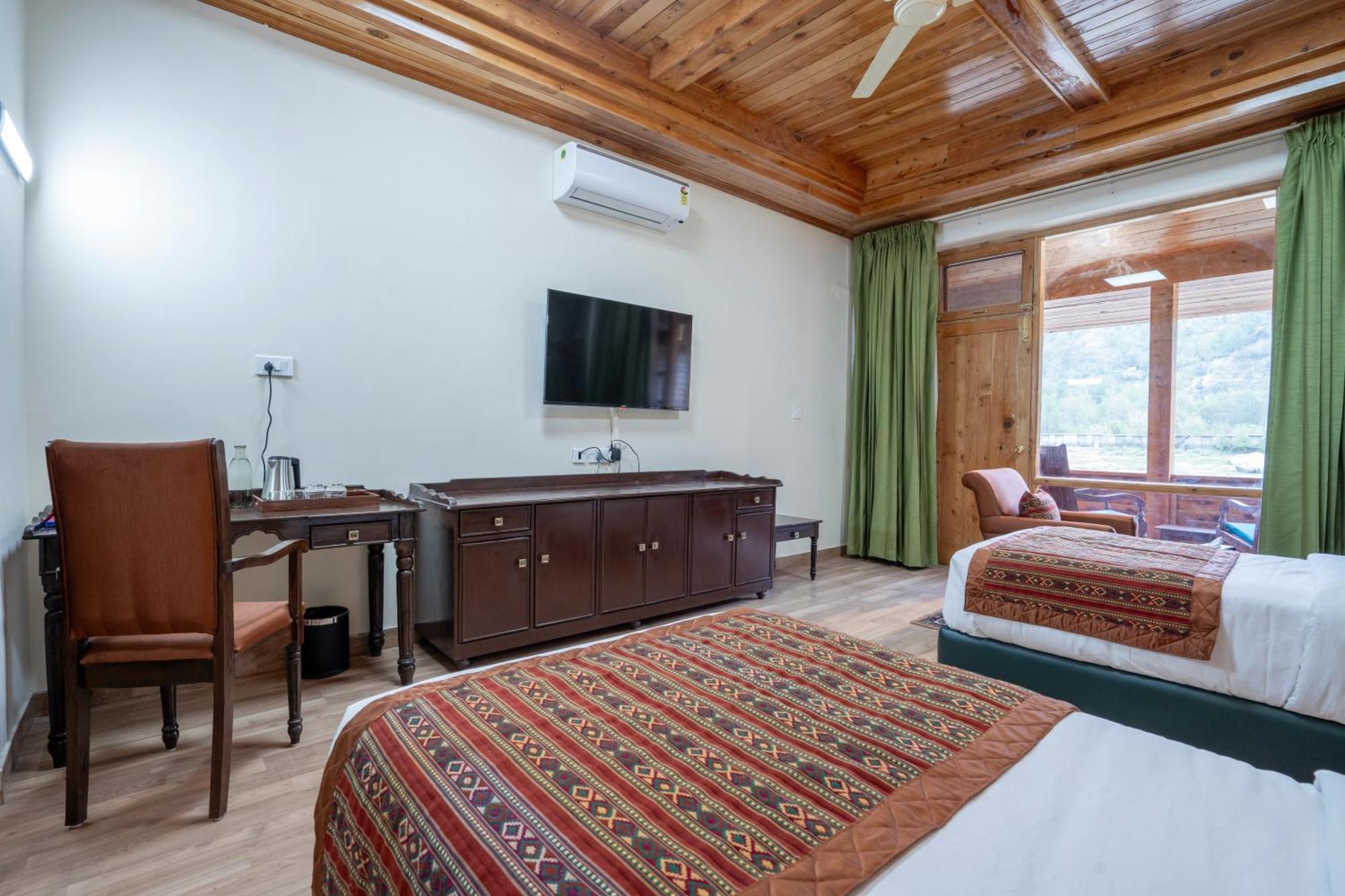 Hotel Devlok Himachal Swarg By Beas - Your Gateway To Heaven Baragrān Exterior photo
