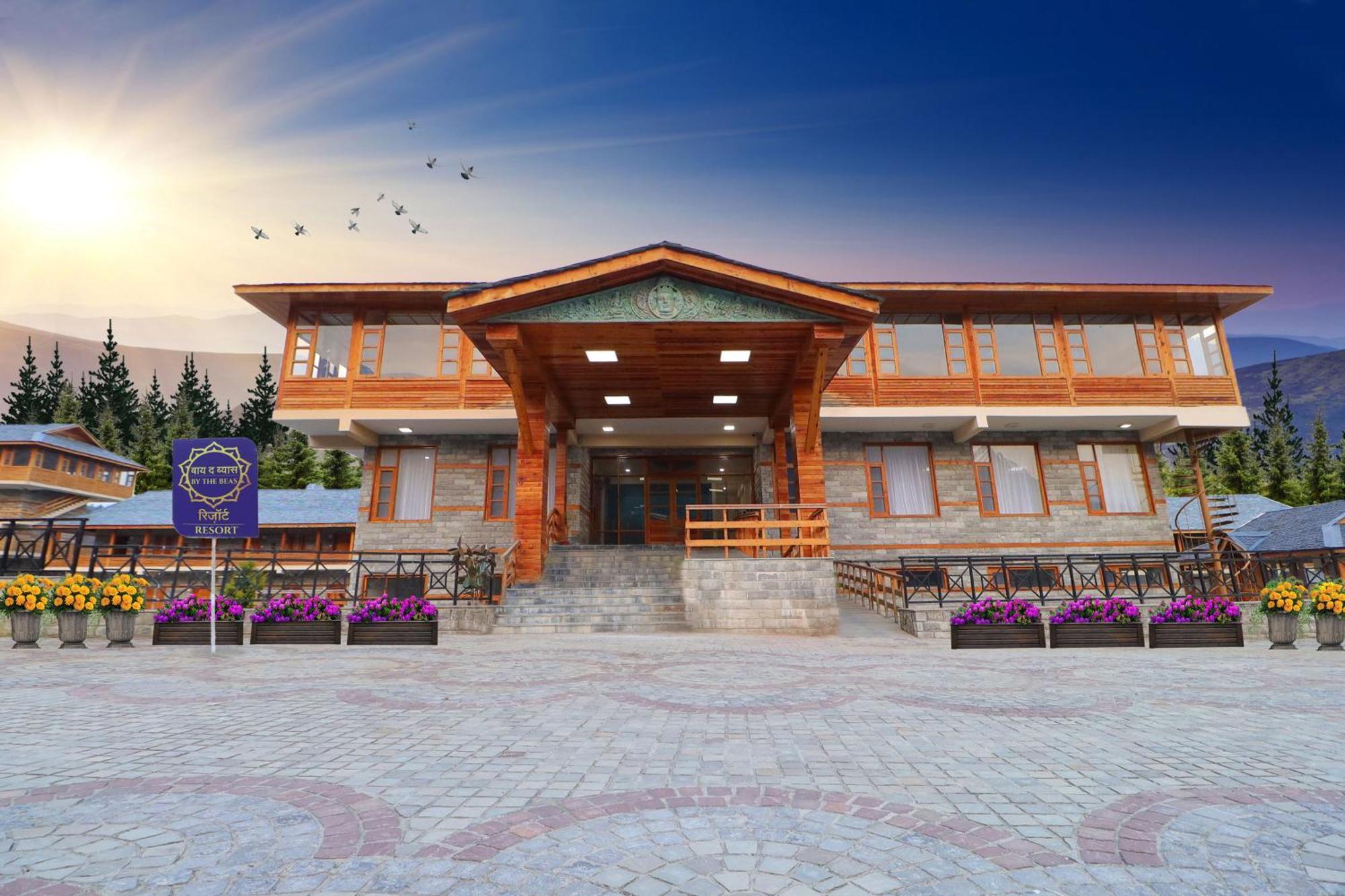 Hotel Devlok Himachal Swarg By Beas - Your Gateway To Heaven Baragrān Exterior photo